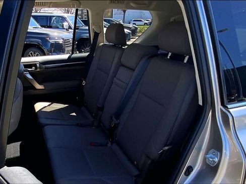 Used 2021 Lexus GX 460 Premium w/ Premium Package AWD/4WD image 21