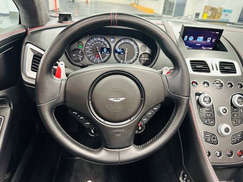 Used 2018 Aston Martin Vanquish S RWD image 15