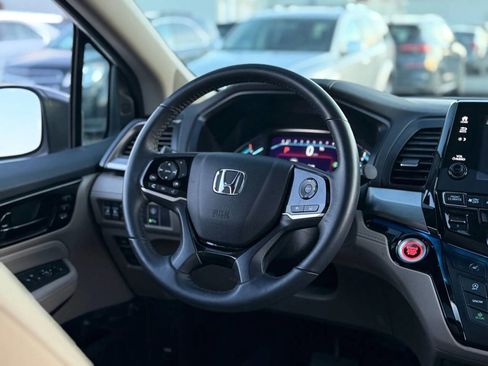 Used 2023 Honda Odyssey Touring image 21