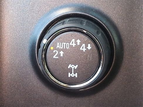 Used 2017 Chevrolet Silverado 1500 LT w/ All Star Edition image 24