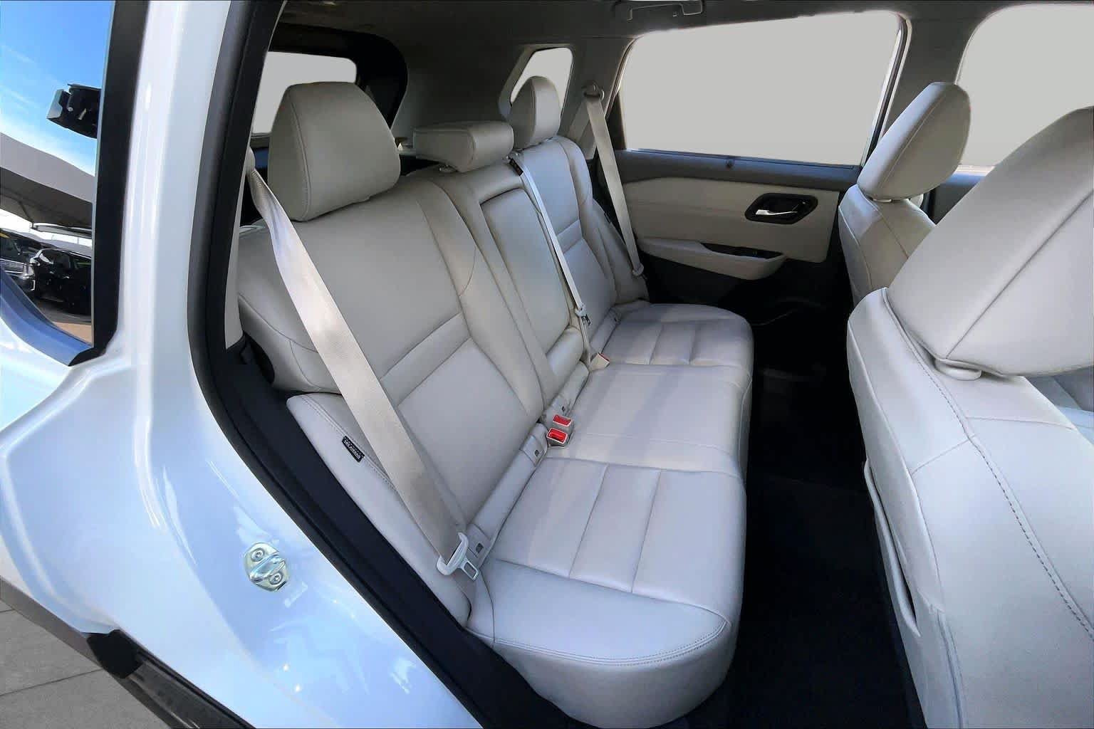 Used 2023 Nissan Rogue SL w/ SL Premium Package FWD image 20