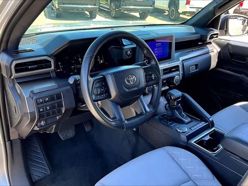 Certified 2026 Toyota Tacoma SR5 image 18