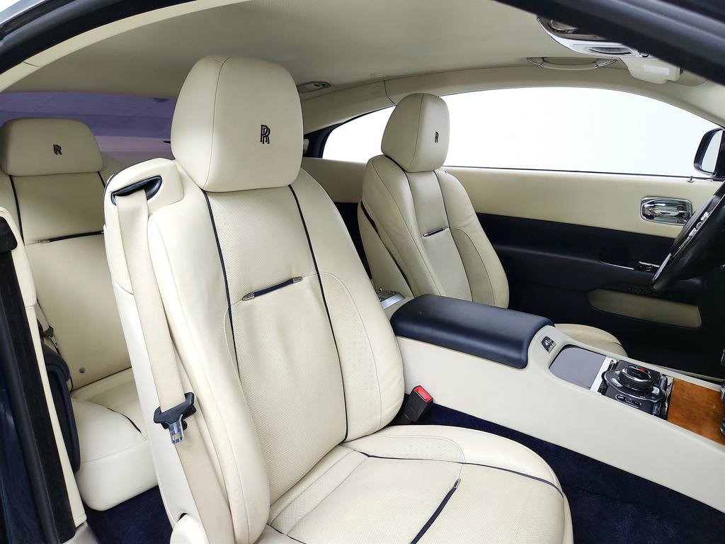 Used 2014 Rolls-Royce Wraith RWD image 26