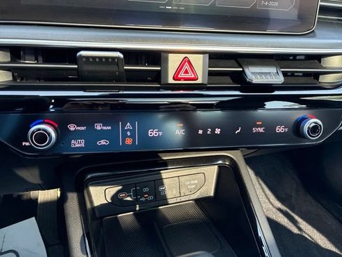 Used 2025 Kia K5 GT-Line w/ GT-Line Premium Package AWD/4WD image 15
