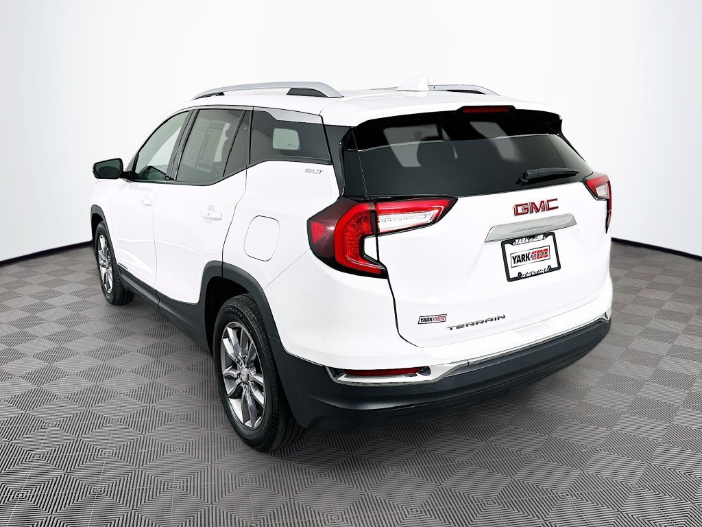 Used 2024 GMC Terrain SLT FWD image 8