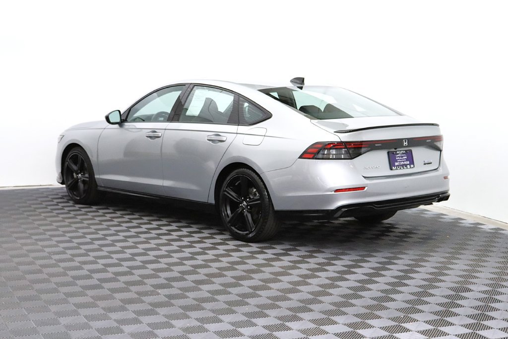 Used 2024 Honda Accord Sport image 7