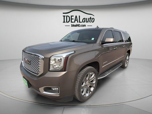 Used 2016 GMC Yukon XL Denali w/ Open Road Package AWD/4WD image 6