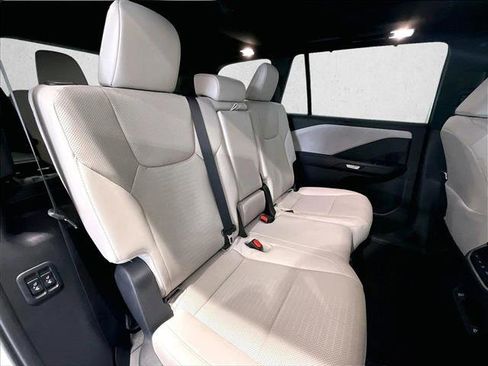 Used 2025 Lexus TX 350 AWD w/ Technology Package image 29