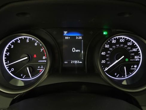 Used 2022 Toyota Camry SE FWD image 21