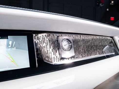 Used 2019 Rolls-Royce Phantom Sedan RWD image 42