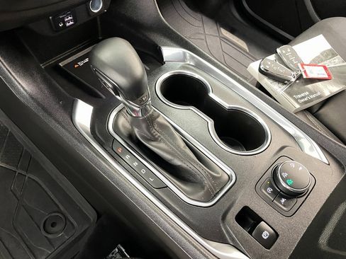 Certified 2023 Chevrolet Traverse Premier w/ LPO, Floor Liner Package image 36