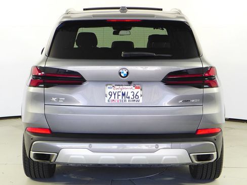 Used 2024 BMW X5 xDrive40i w/ Parking Assistance Package AWD/4WD image 8