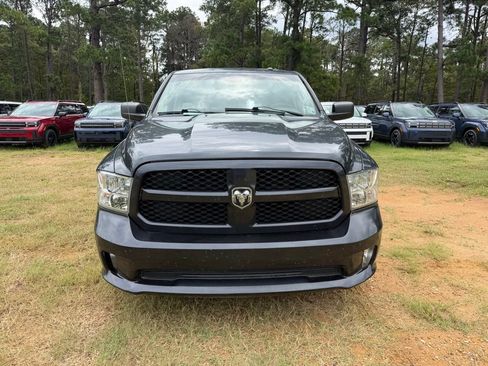 Used 2015 RAM 1500 Express RWD image 7