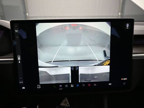 Used 2023 Tesla Model X AWD/4WD image 13