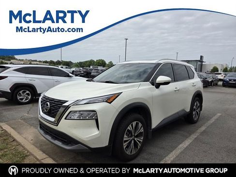 Used 2021 Nissan Rogue SV w/ Premium Package FWD image 1