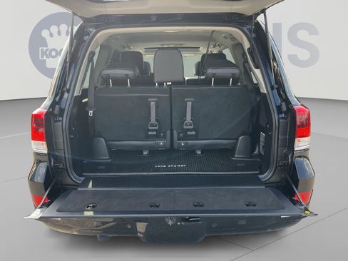 Used 2020 Toyota Land Cruiser AWD/4WD image 27