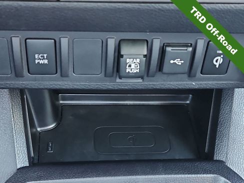 Used 2021 Toyota Tacoma TRD Off-Road RWD image 28