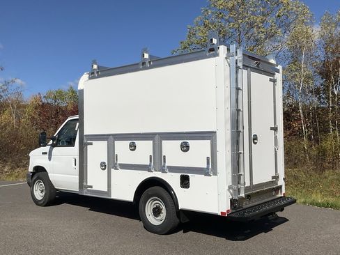 New 2026 Ford E-350 and Econoline 350 Super Duty w/ Power Equipment Group image 19