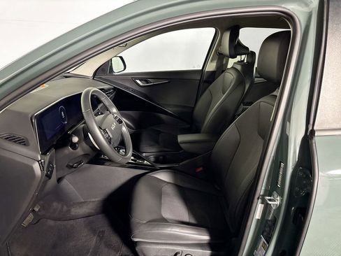 Certified 2023 Kia Niro Wind FWD image 12