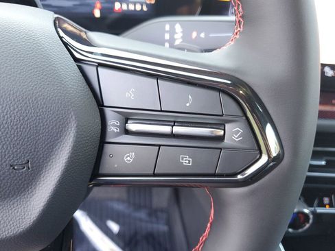 New 2026 Chevrolet Traverse RS w/ LPO, Floor Liner Package image 35