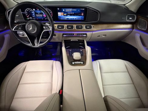 Used 2024 Mercedes-Benz GLS 450 4MATIC image 39