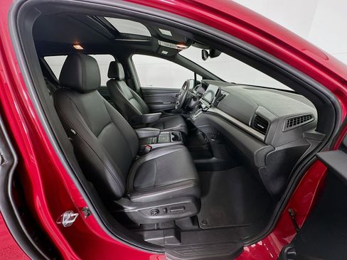 Used 2025 Honda Odyssey Sport-L image 32