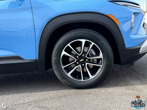 Certified 2024 Chevrolet TrailBlazer LT w/ Convenience Package FWD image 8