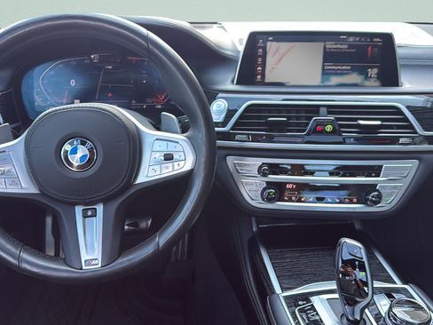 Used 2022 BMW 740i xDrive w/ M Sport Package AWD/4WD image 26