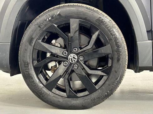Used 2023 Volkswagen Taos SE w/ Black Wheel Package AWD/4WD image 33