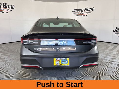 Used 2025 Hyundai Sonata SE image 6