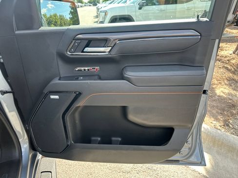 Used 2025 GMC Sierra 1500 AT4 w/ AT4 Premium Package AWD/4WD image 41