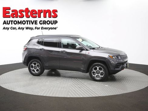 Used 2022 Jeep Compass Trailhawk w/ Trailhawk Convenience Group AWD/4WD image 48