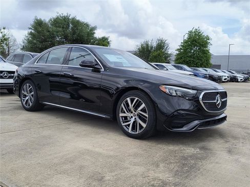 New 2026 Mercedes-Benz E 350 4MATIC Sedan image 5