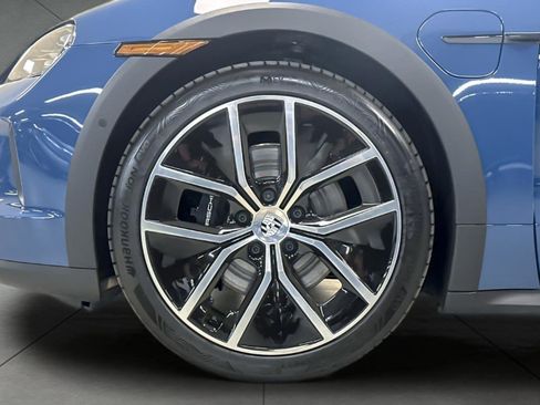 New 2025 Porsche Taycan 4S image 42