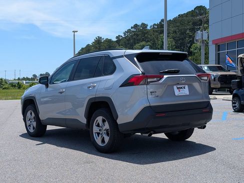 Used 2023 Toyota RAV4 XLE FWD image 3