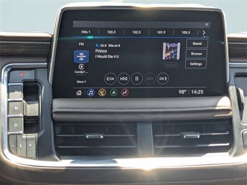 Used 2021 Chevrolet Suburban High Country w/ Premium Package image 17