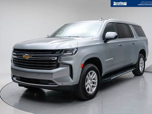 Used 2024 Chevrolet Suburban LT image 1