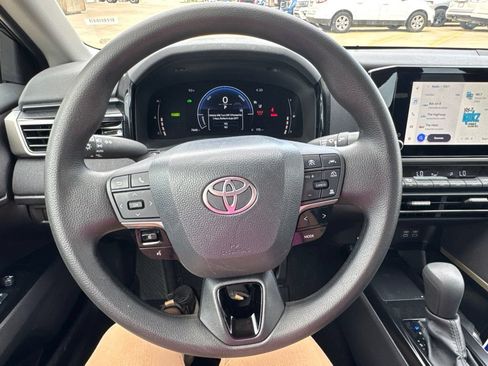 Used 2026 Toyota Camry LE FWD image 14