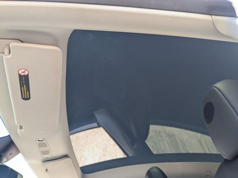 Used 2024 Tesla Model Y Long Range RWD image 16