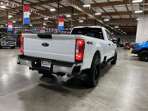 Used 2023 Ford F350 XLT image 5