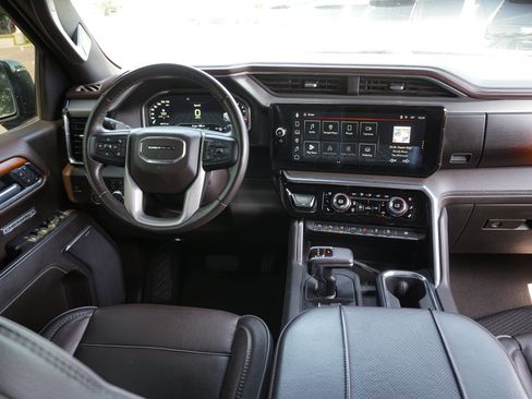 Used 2023 GMC Sierra 1500 Denali w/ Denali Reserve Package AWD/4WD image 27