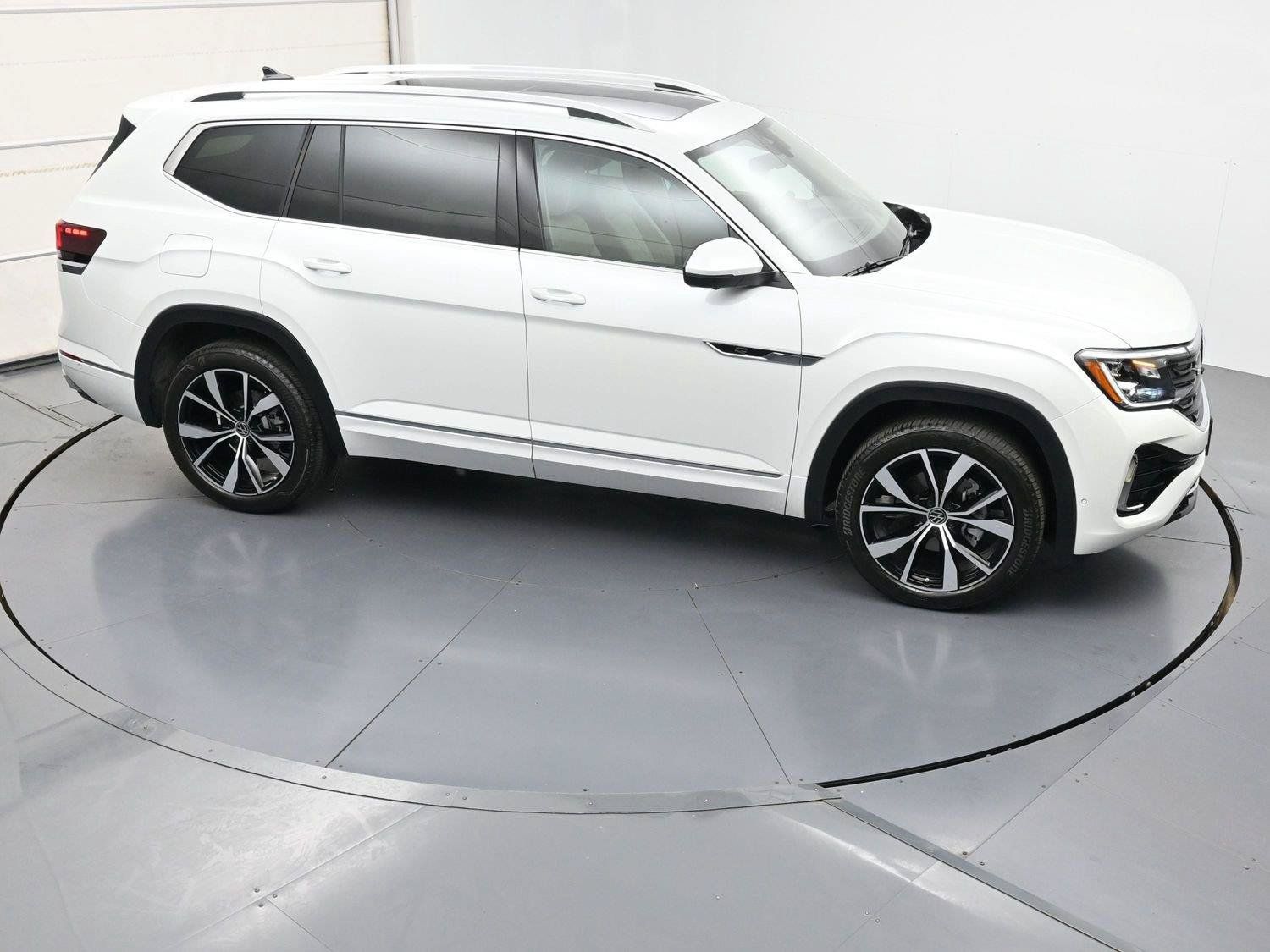 Used 2026 Volkswagen Atlas SEL Premium R-Line AWD/4WD image 41