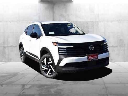 New 2026 Nissan Kicks SV image 2