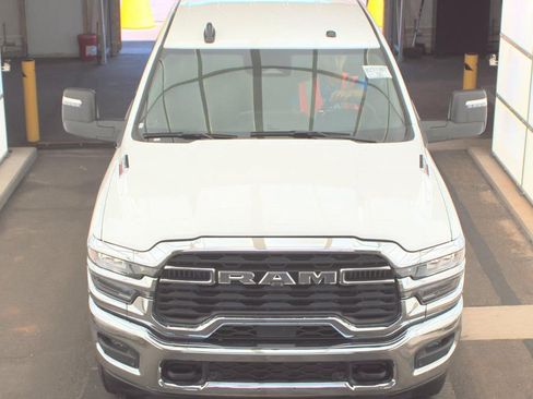 Used 2026 RAM 2500 Big Horn AWD/4WD image 3