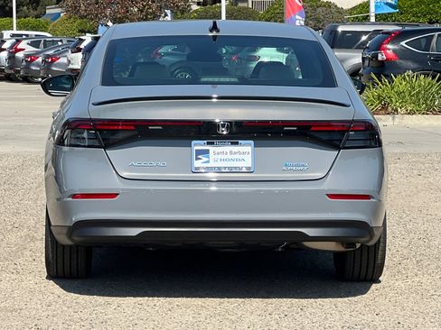 Used 2025 Honda Accord Sport image 5