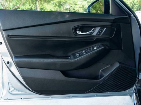 Used 2025 Honda Accord Sport image 36