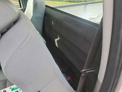 Used 2012 Ford F250 XL w/ XL Value Pkg image 29