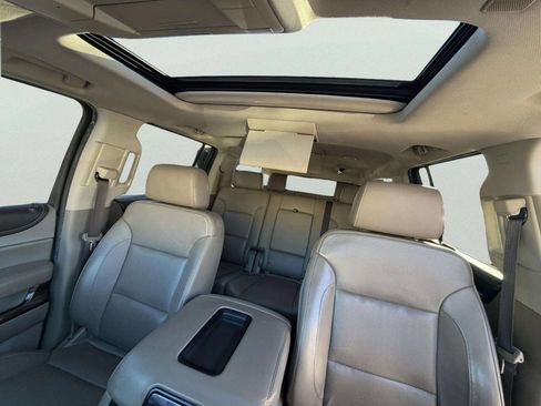 Used 2019 GMC Yukon XL SLT w/ Open Road Package AWD/4WD image 26