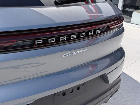 New 2026 Porsche Cayenne AWD/4WD image 13
