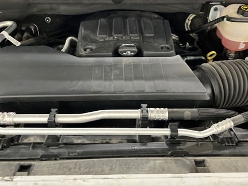 Used 2023 Chevrolet Silverado 1500 Custom AWD/4WD image 30